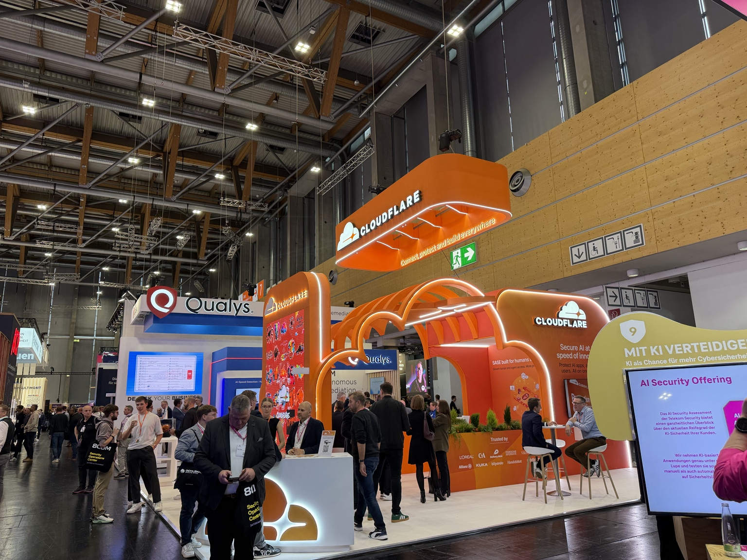 Cloudflare exhibition stand and visitors at it-sa 2026